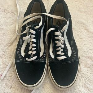 Vans Black and White Women's Sneakers size 9.5 (men’s 8)